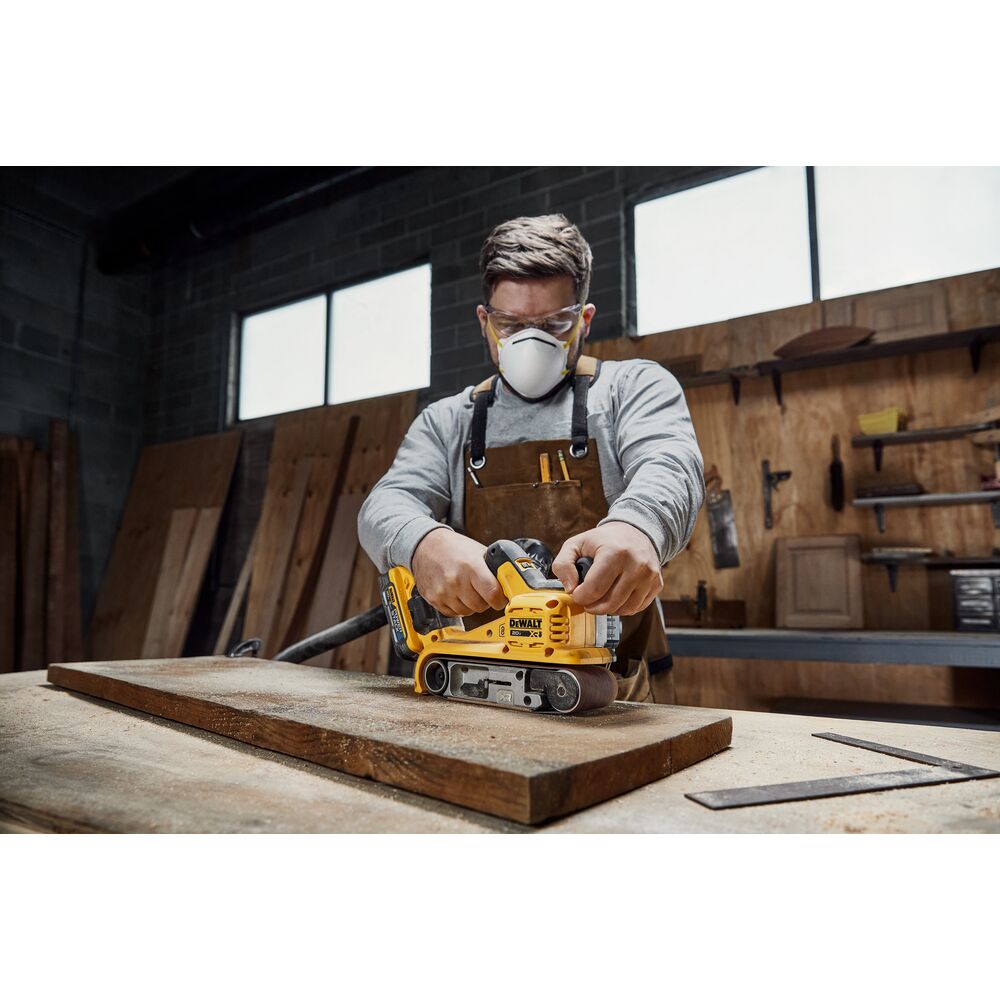 DW 20V CORDLESS BELT SANDER TOOL ONLY