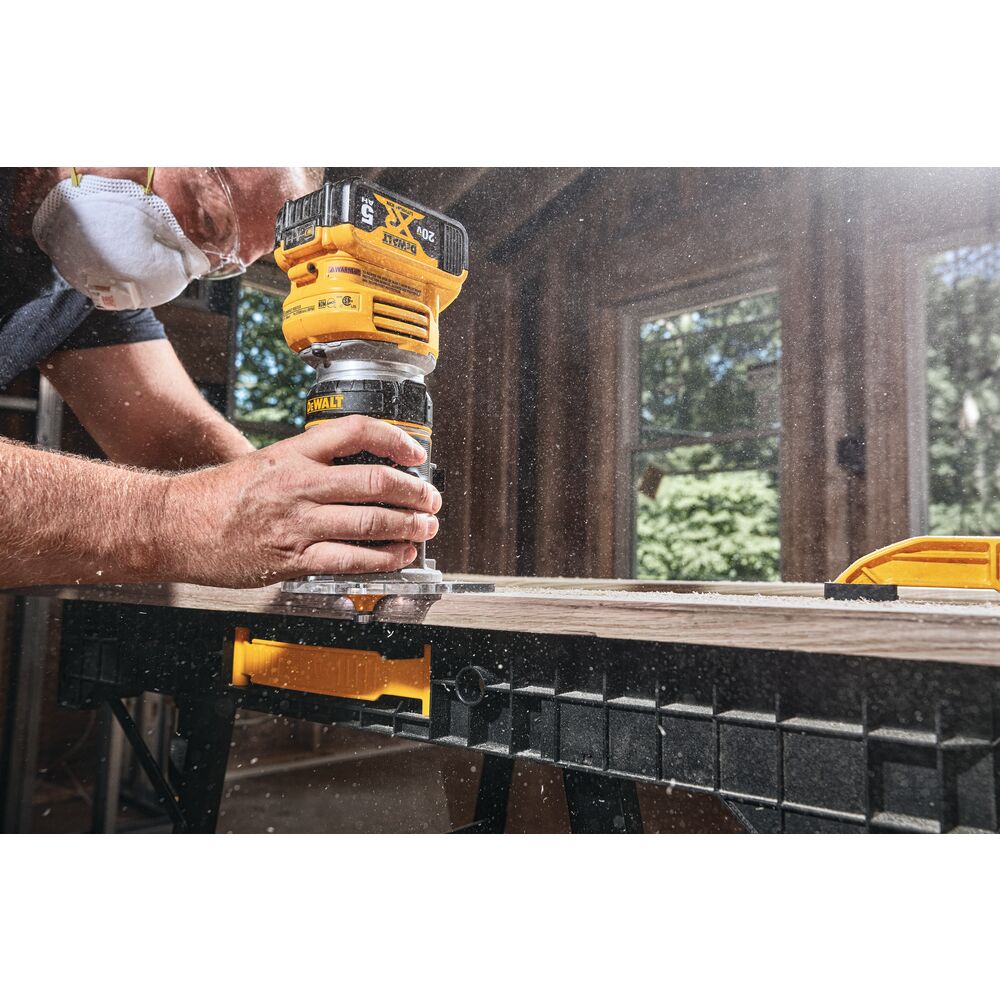 20V MAX COMPACT ROUTER